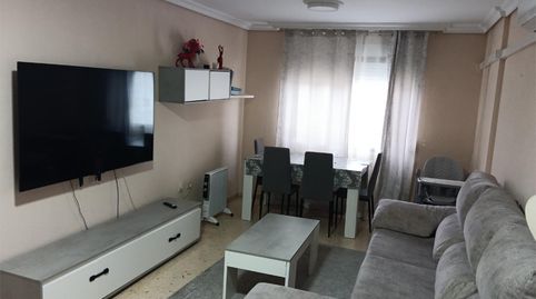 Foto 3 de Piso en venta en Avenida de Pino Montano, 20, Cruz Roja, Sevilla Capital