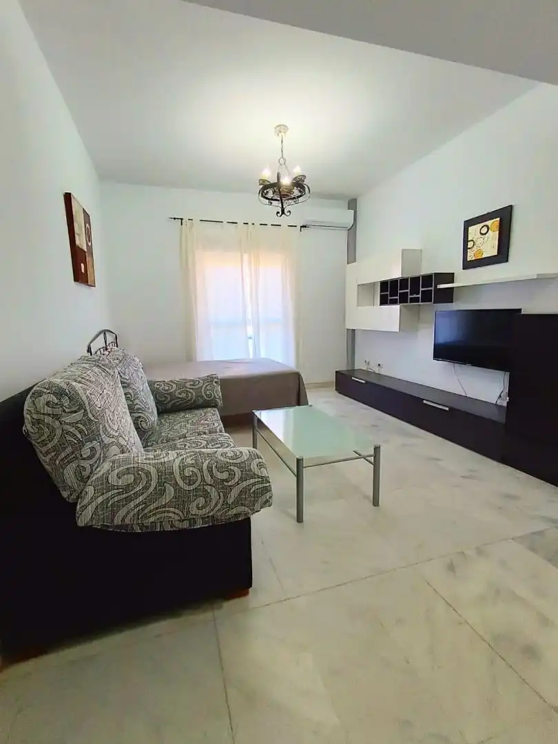 Room in Calle Camarón de la Isla, 18, Benacazón