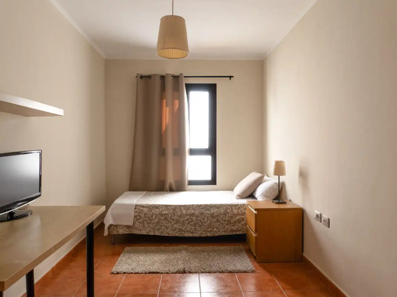 Piso en venta en Centro - La Vega Alta Habitación de Piso en venta en Arrecife con Trastero