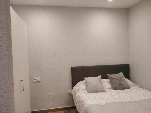 Apartamento en Alquiler en Calle Isidro Segovia, 1 en Carmelitas