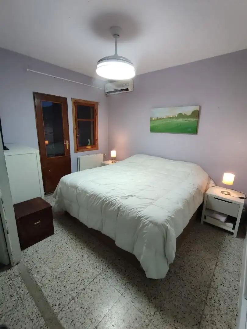 Casa o xalet en venda a Calle Juan II, 8, El Tiemblo Dormitori de Casa o xalet en venda en El Tiemblo amb Aire condicionat, Terrassa i Balcó