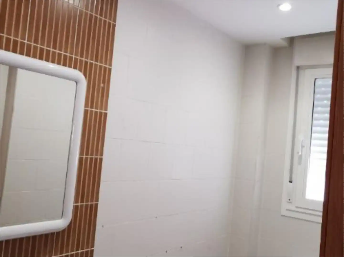 Bathroom of Flat for sale in Lumpiaque  with Terrace and Balcony