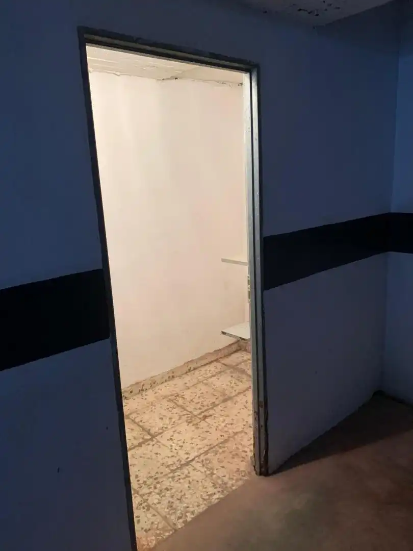 Badezimmer von Garage zum Verkauf in Fuengirola