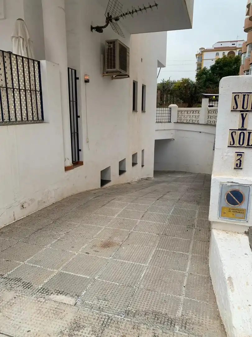 Garage zum Verkauf in Fuengirola