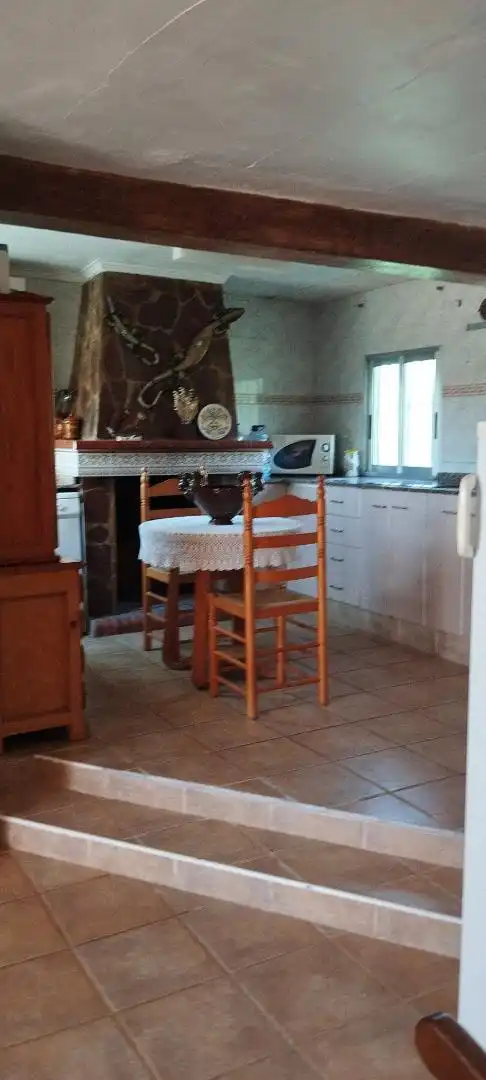 Casa o xalet en venda a Polígono Número 16, 10, Doctor Palos - Alto Palancia Cuina de Casa o xalet en venda en Sagunto / Sagunt amb Terrassa i Piscina