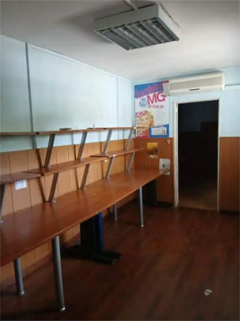 Office for rent in Madrid  with Air Conditioner