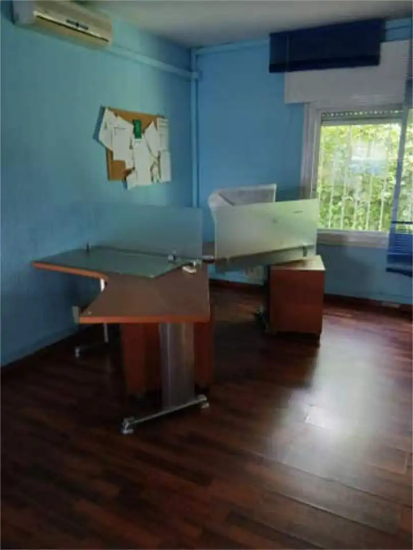 Office for rent in Madrid  with Air Conditioner