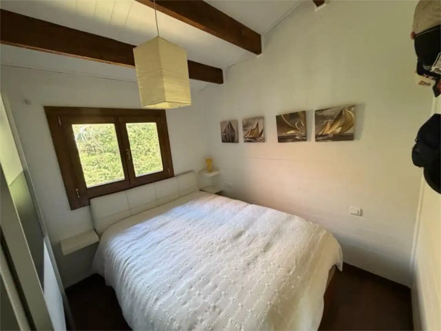 Casa o xalet en venda a Los Barrios de Luna Dormitori de Casa o xalet en venda en Los Barrios de Luna amb Jardí privat, Terrassa i Traster