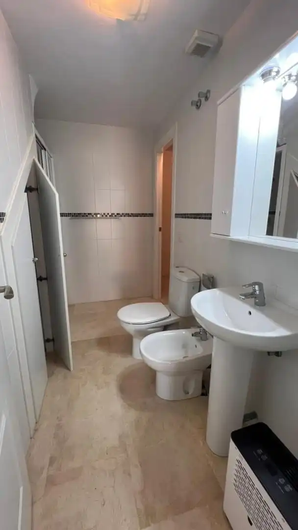 Bany de Dúplex de lloguer en Calpe / Calp amb Aire condicionat, Terrassa i Piscina