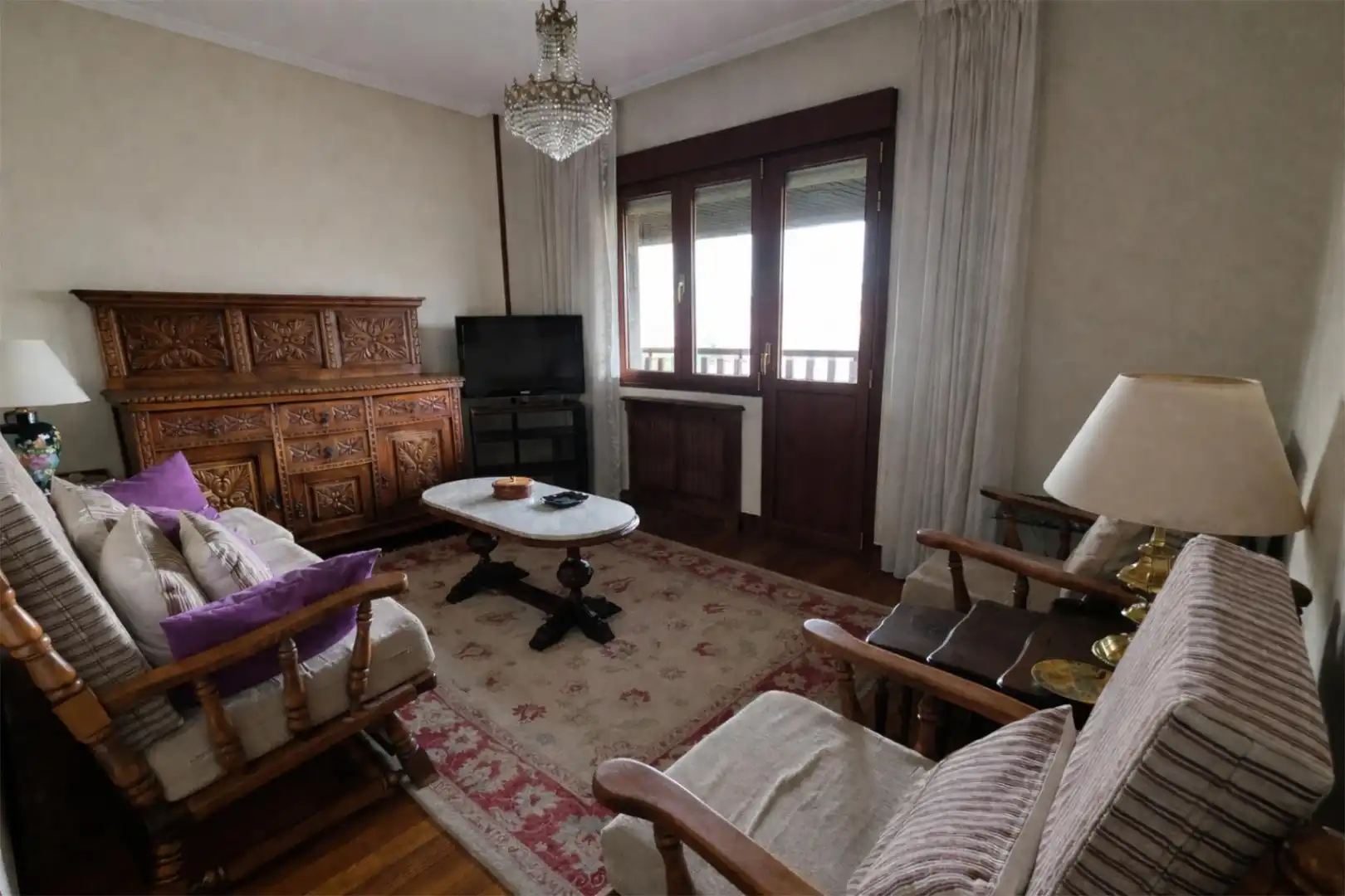 Piso en venta en Avenida de Pedro Masaveu, 29, Auditorio - Seminario - Parque de Invierno Sala de estar de Piso en venta en Oviedo con Terraza y Balcón