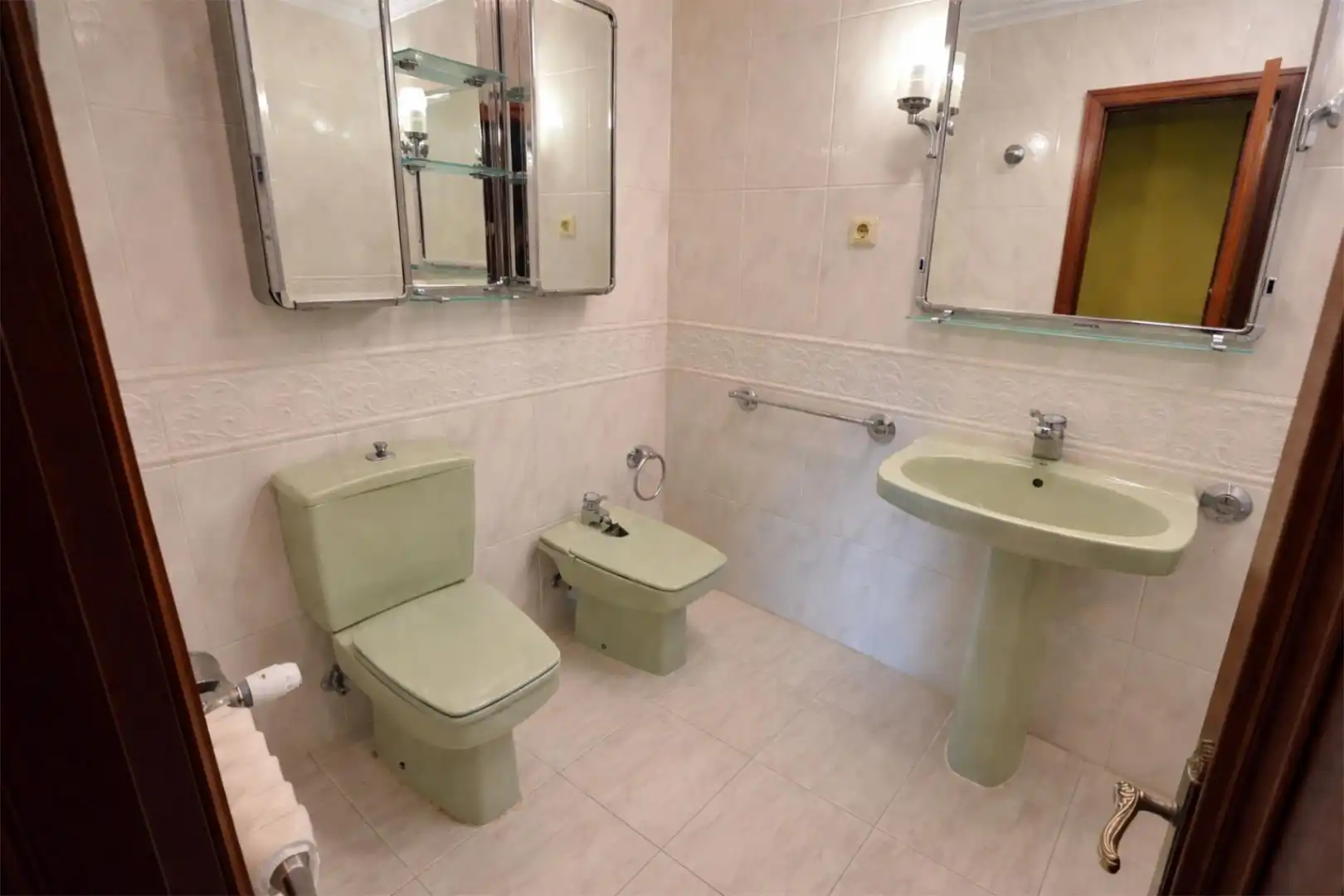 Piso en venta en Avenida de Pedro Masaveu, 29, Auditorio - Seminario - Parque de Invierno Baño de Piso en venta en Oviedo con Terraza y Balcón