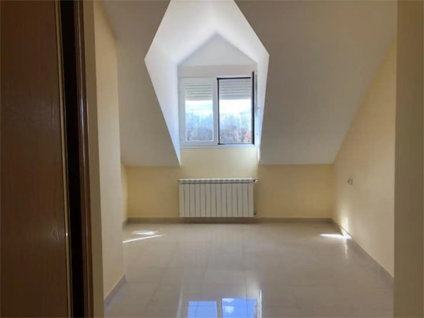 Habitación de Ático en venta en San Clemente con Terraza