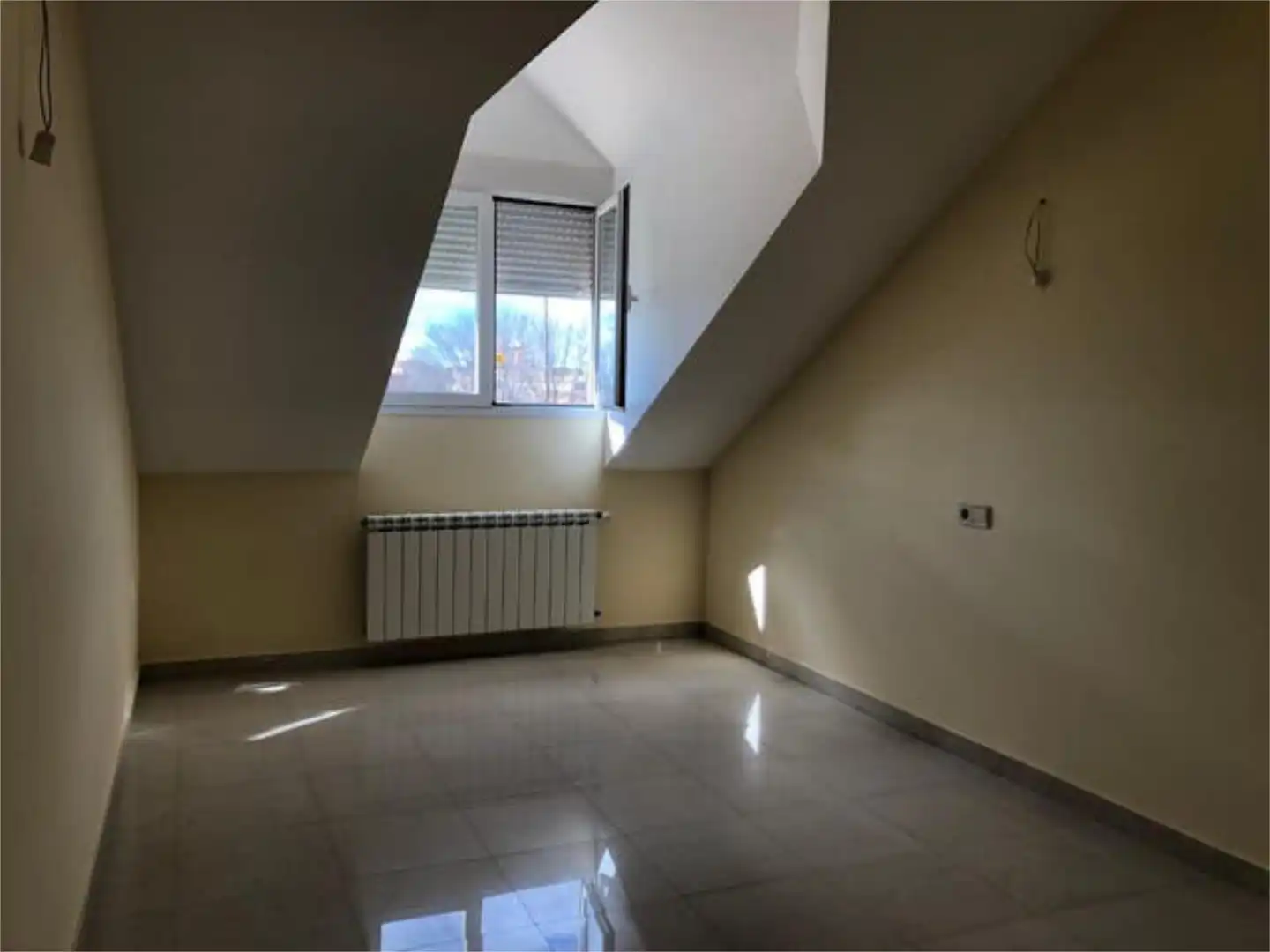 Habitación de Ático en venta en San Clemente con Terraza