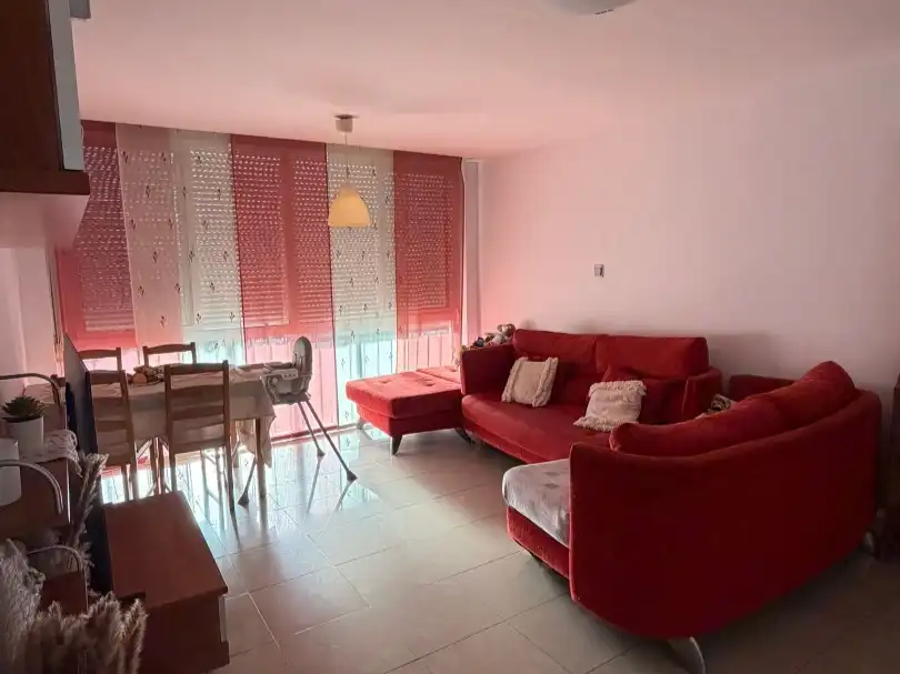 Wohnung zur Miete in Carrer Rafael Casanova, 1, Sarrià de Ter Wohnzimmer von Wohnung zur Miete in Sarrià de Ter mit Klimaanlage und Balkon