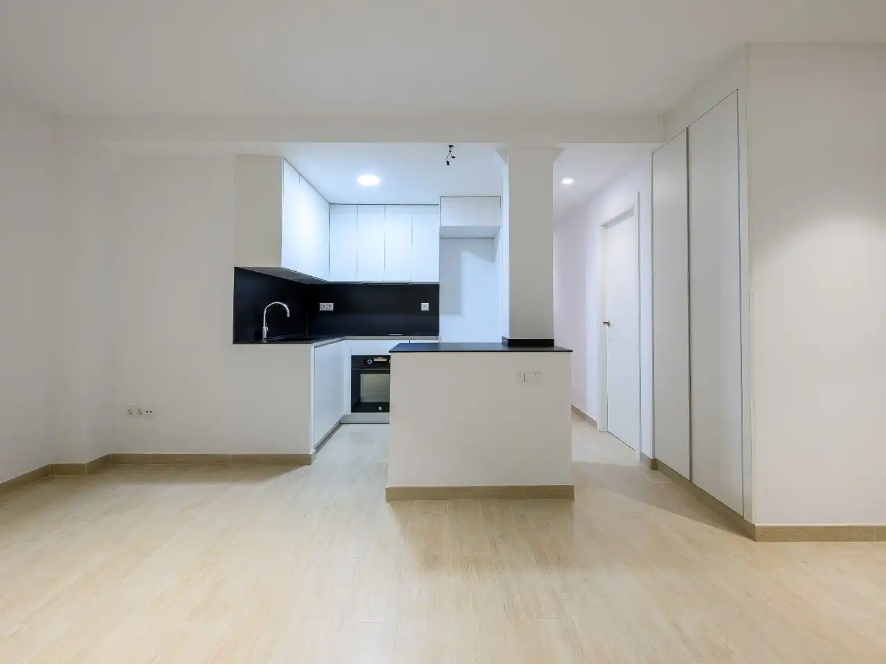 Wohnung zum Verkauf in Carrer de Sant Donís, 1, El Carme Küche von Wohnung zum Verkauf in Valencia Capital mit Klimaanlage