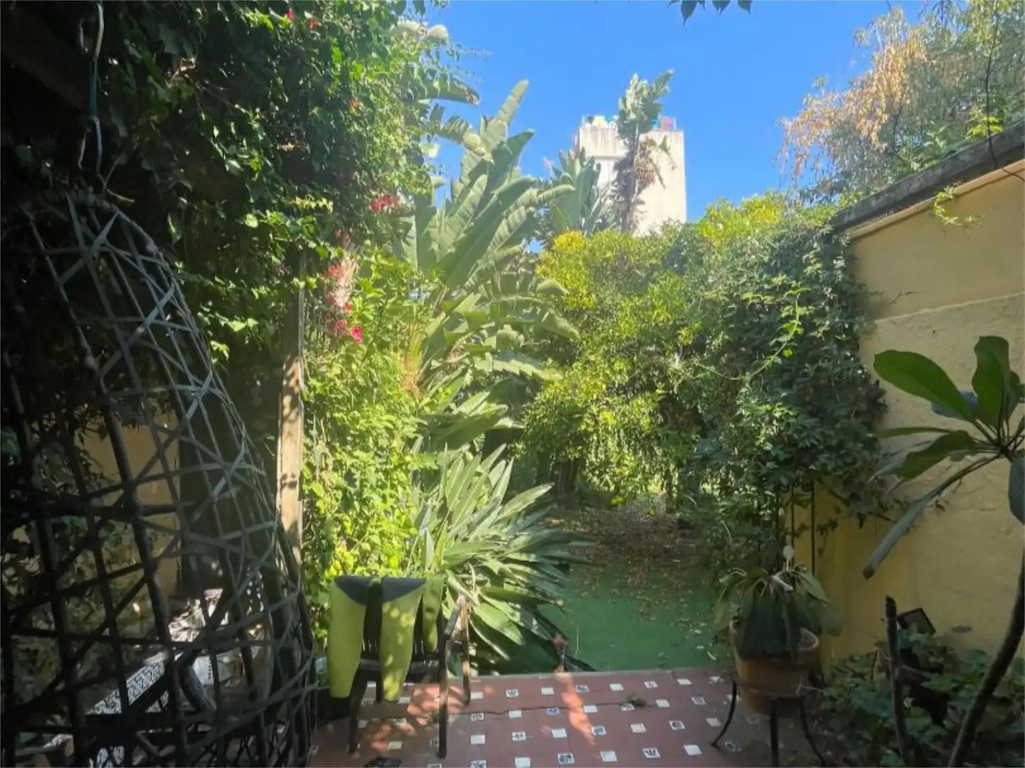 Casa adosada en venda a Centre Jardí de Casa adosada en venda en Badalona amb Calefacció, Jardí privat i Parquet