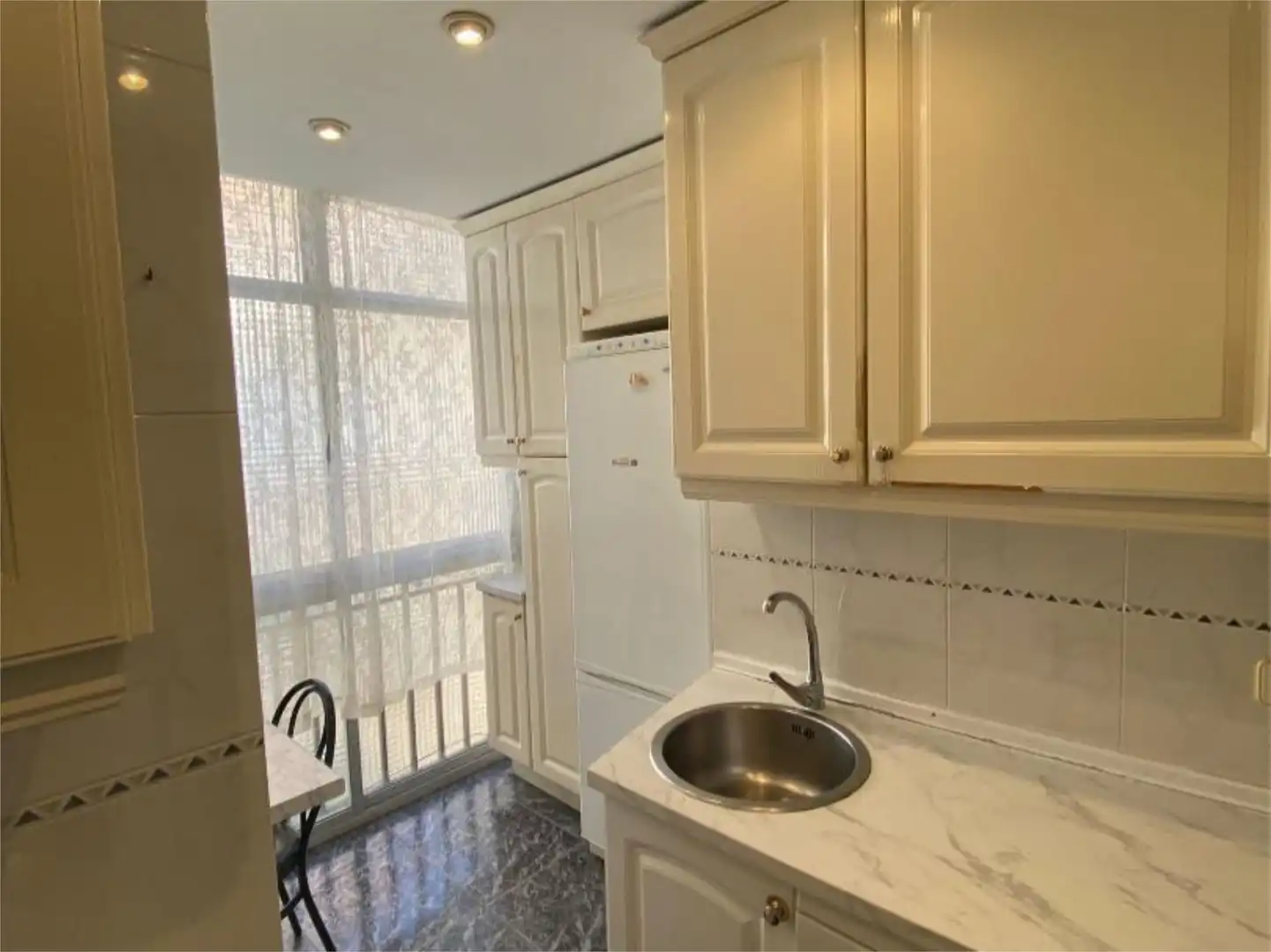Küche von Wohnung zum Verkauf in  Madrid Capital mit Terrasse