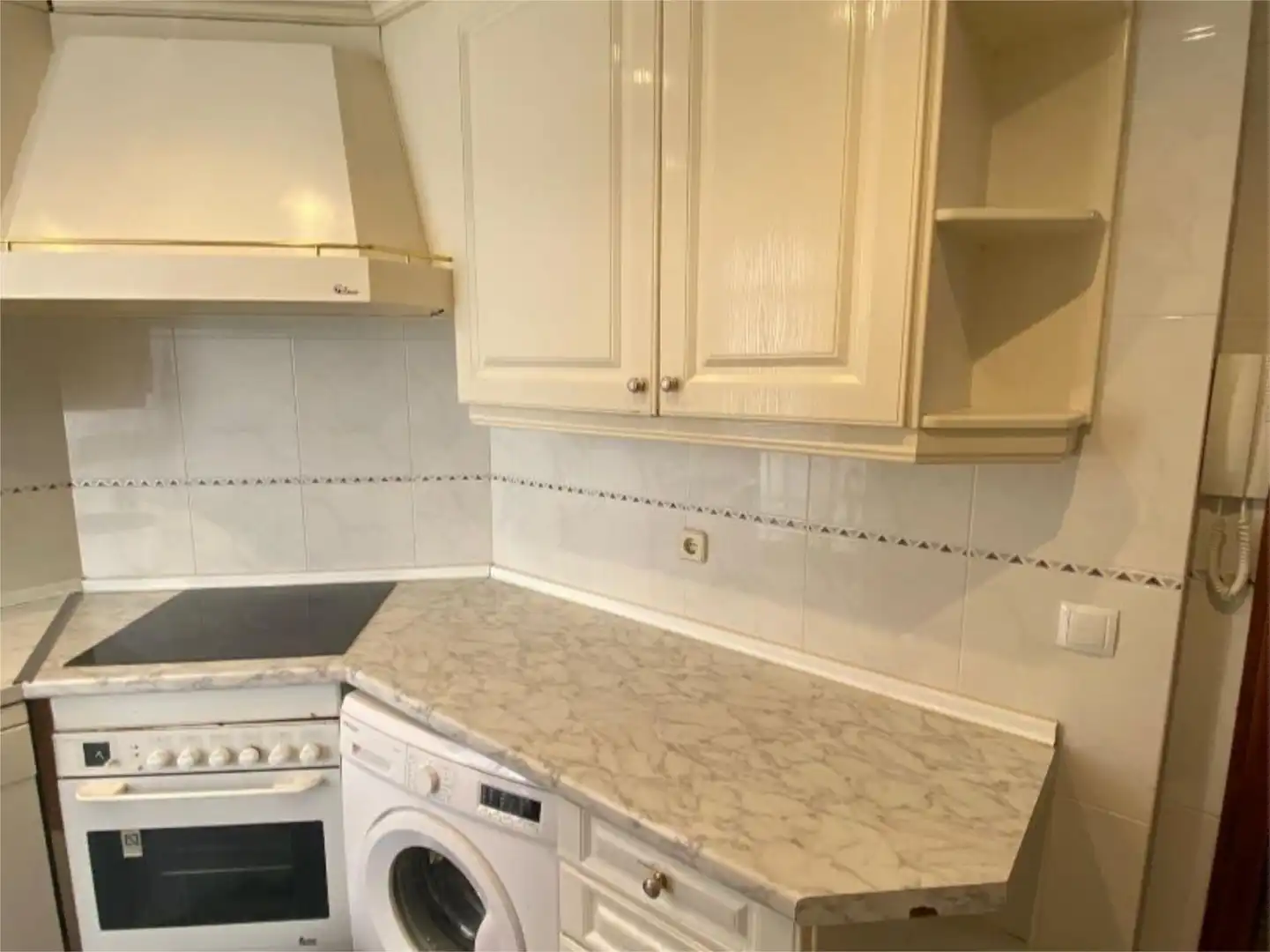 Piso en venta en Travesía de Ronda, 5, Rosas - Musas Cocina de Piso en venta en Madrid Capital con Terraza