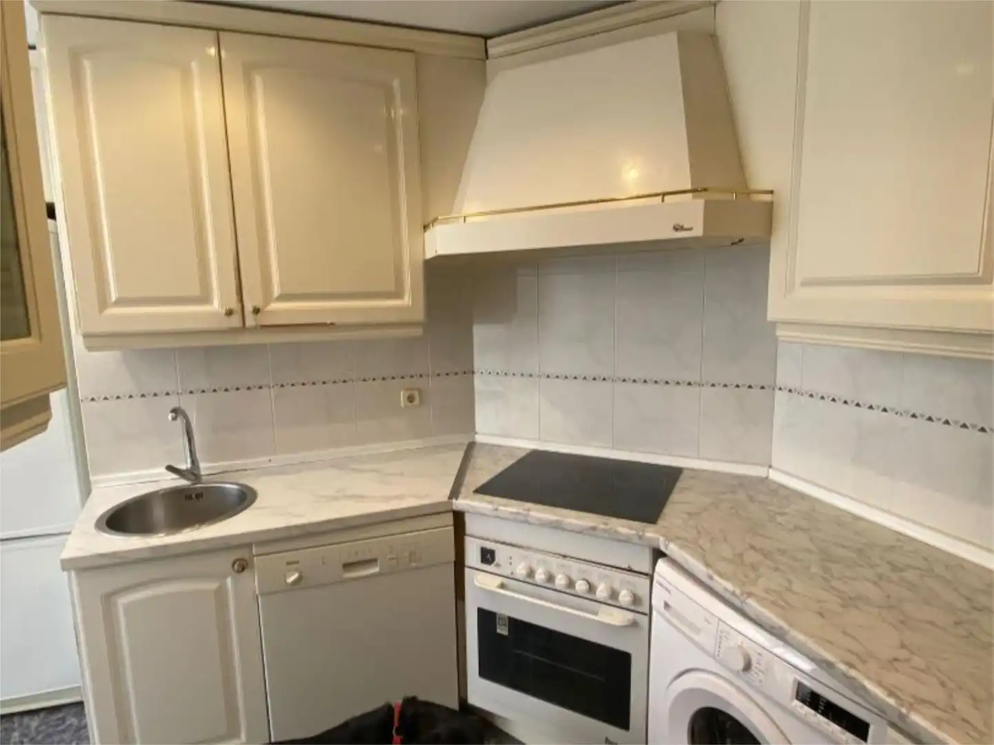 Piso en venta en Travesía de Ronda, 5, Rosas - Musas Cocina de Piso en venta en Madrid Capital con Terraza