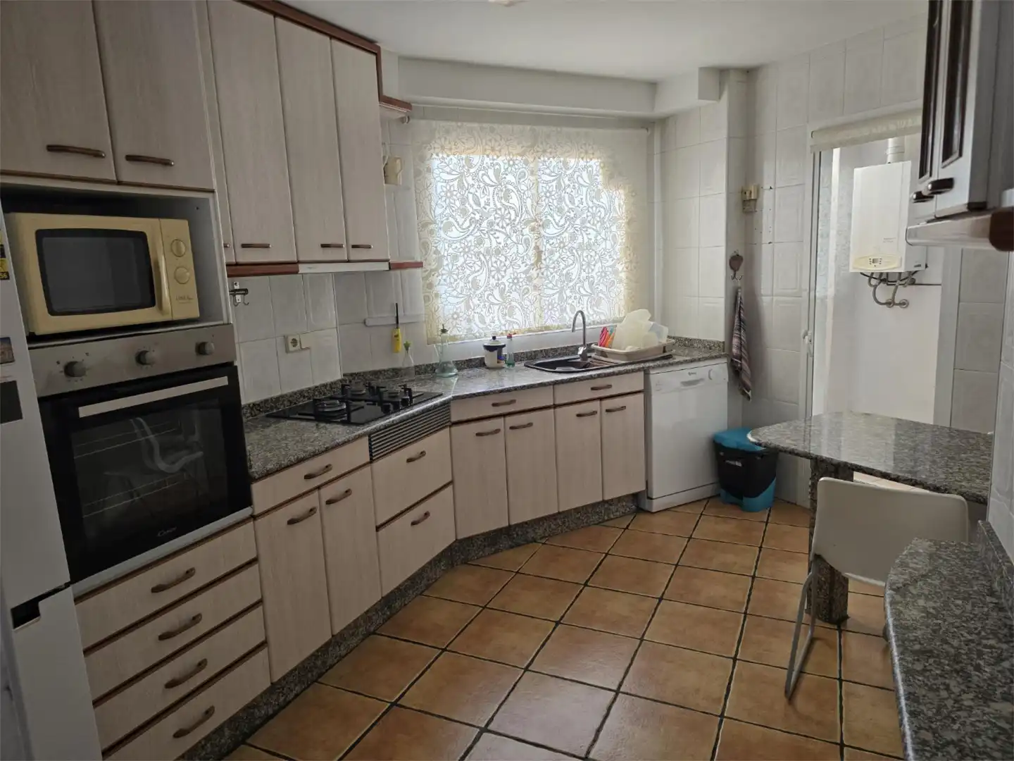 Piso de alquiler en Carrer Escultor Ridaura, 1, Zona Nord