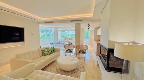Foto 2 de Piso de alquiler en Vial Camino, 7a, Guadalmina Alta, Marbella