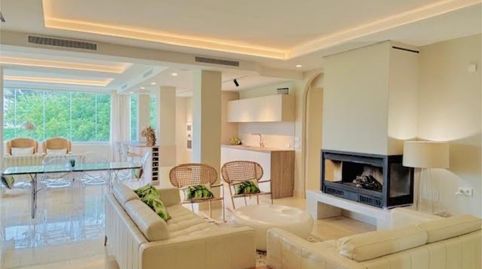 Foto 3 de Piso de alquiler en Vial Camino, 7a, Guadalmina Alta, Marbella