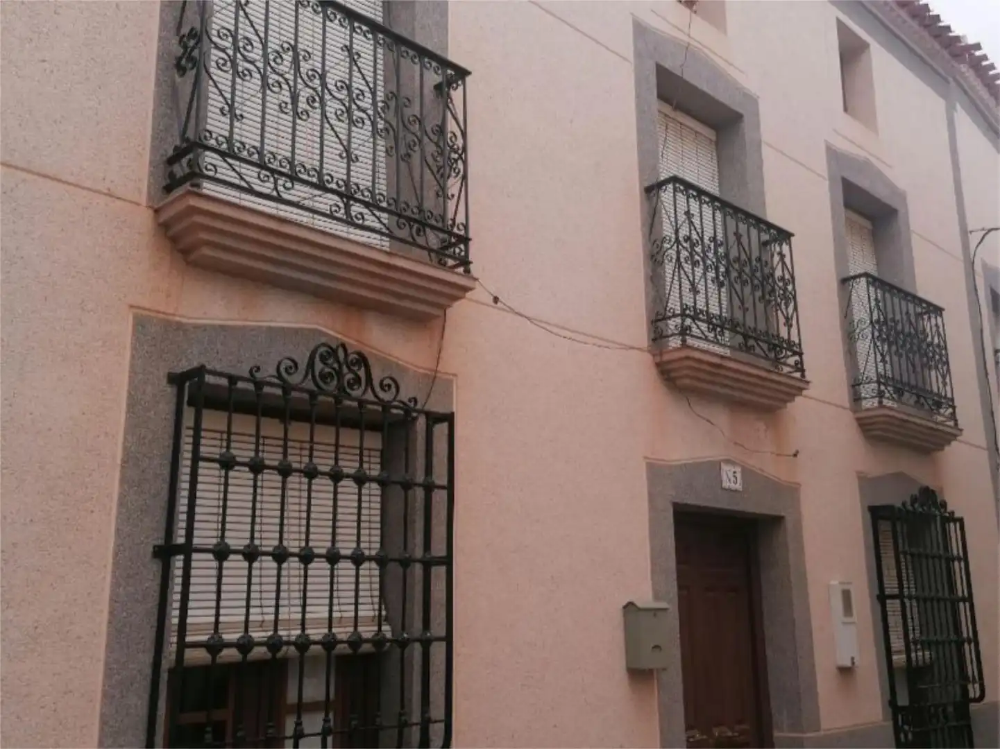 Außenansicht von Wohnung zum Verkauf in Sorbas mit Terrasse und Balkon