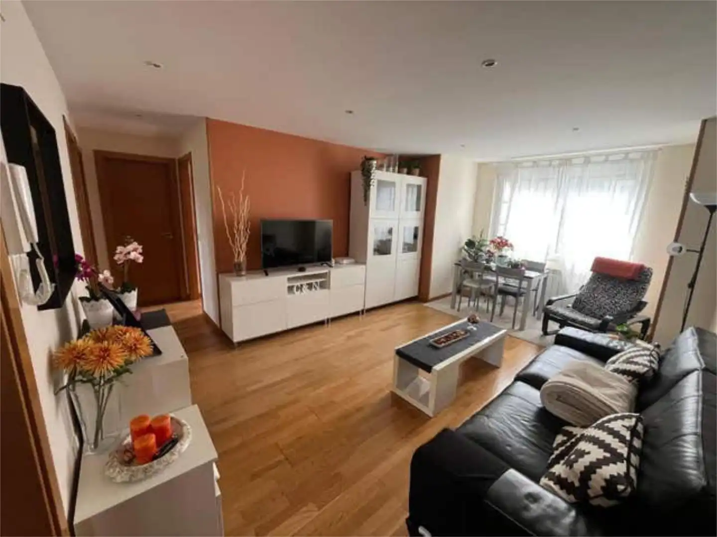 Living room of Flat for rent in Santiago de Compostela   with Heating, Storage room and Furnished