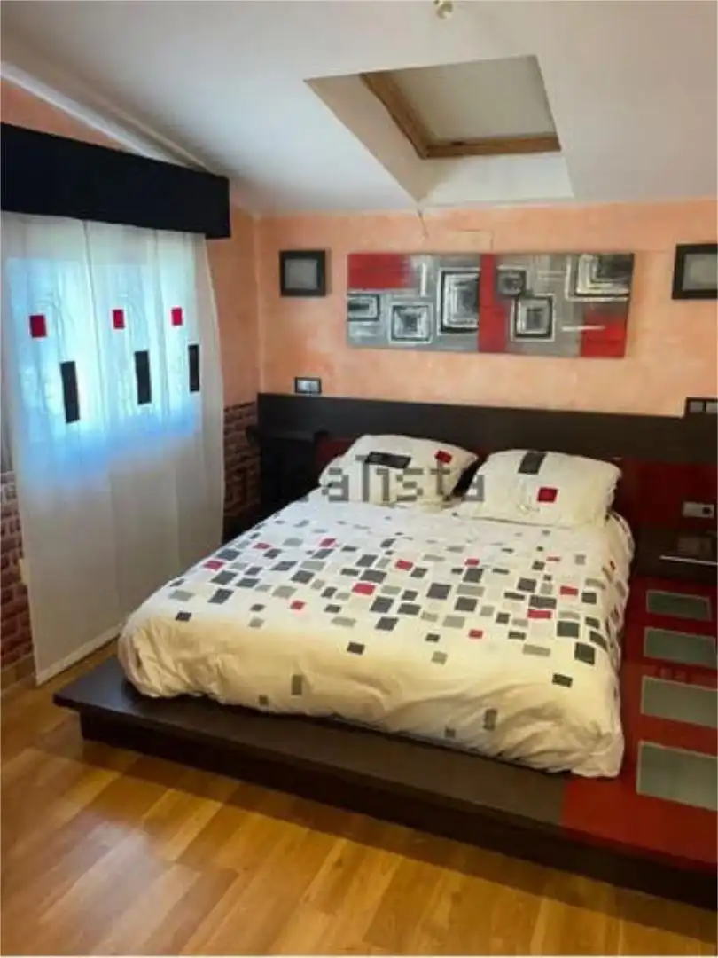 Dachboden zum Verkauf in Tarancón Schlafzimmer von Dachboden zum Verkauf in Tarancón mit Terrasse und Möbliert