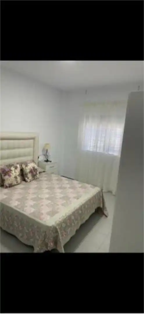 Apartamento de alquiler en La Barrosa Habitación de Apartamento de alquiler en Chiclana de la Frontera con Calefacción, Jardín privado y Terraza