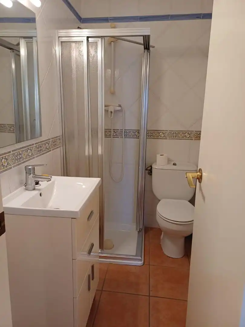 Wohnung zum Verkauf in Avinguda Mediterrània, 163, Playa Badezimmer von Wohnung zum Verkauf in Burriana / Borriana mit Terrasse und Balkon
