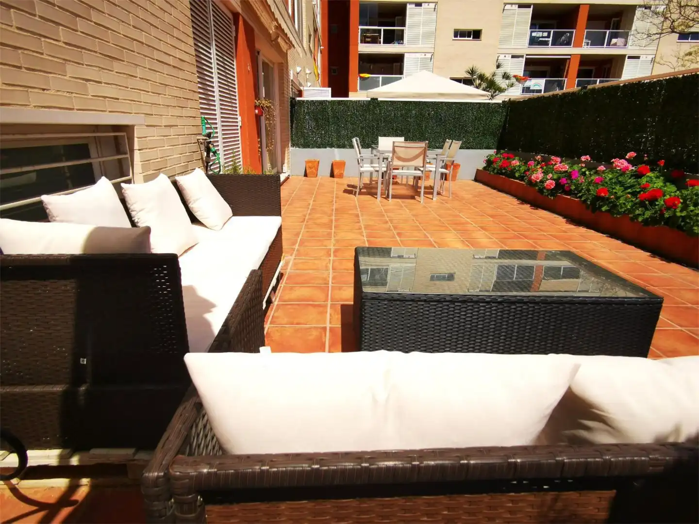 Terrasse von Wohnung zum Verkauf in Paterna mit Klimaanlage, Terrasse und Schwimmbad