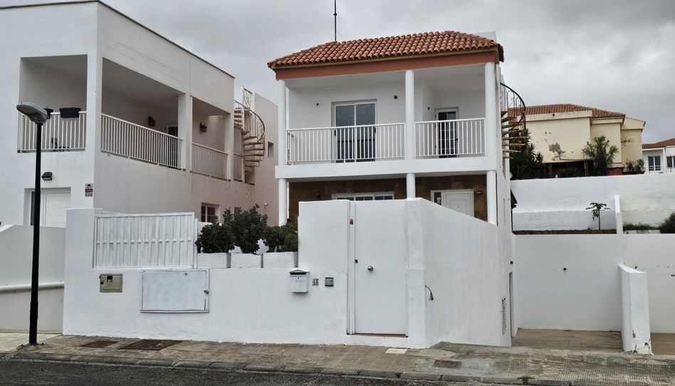 Dúplex en venta en Carretera Playa Blanca, 45, Playa Blanca - Los Pozos, Puerto del Rosario - imagen 1 Foto 1 de Dúplex en venta en Carretera Playa Blanca, 45, Playa Blanca - Los Pozos, Puerto del Rosario