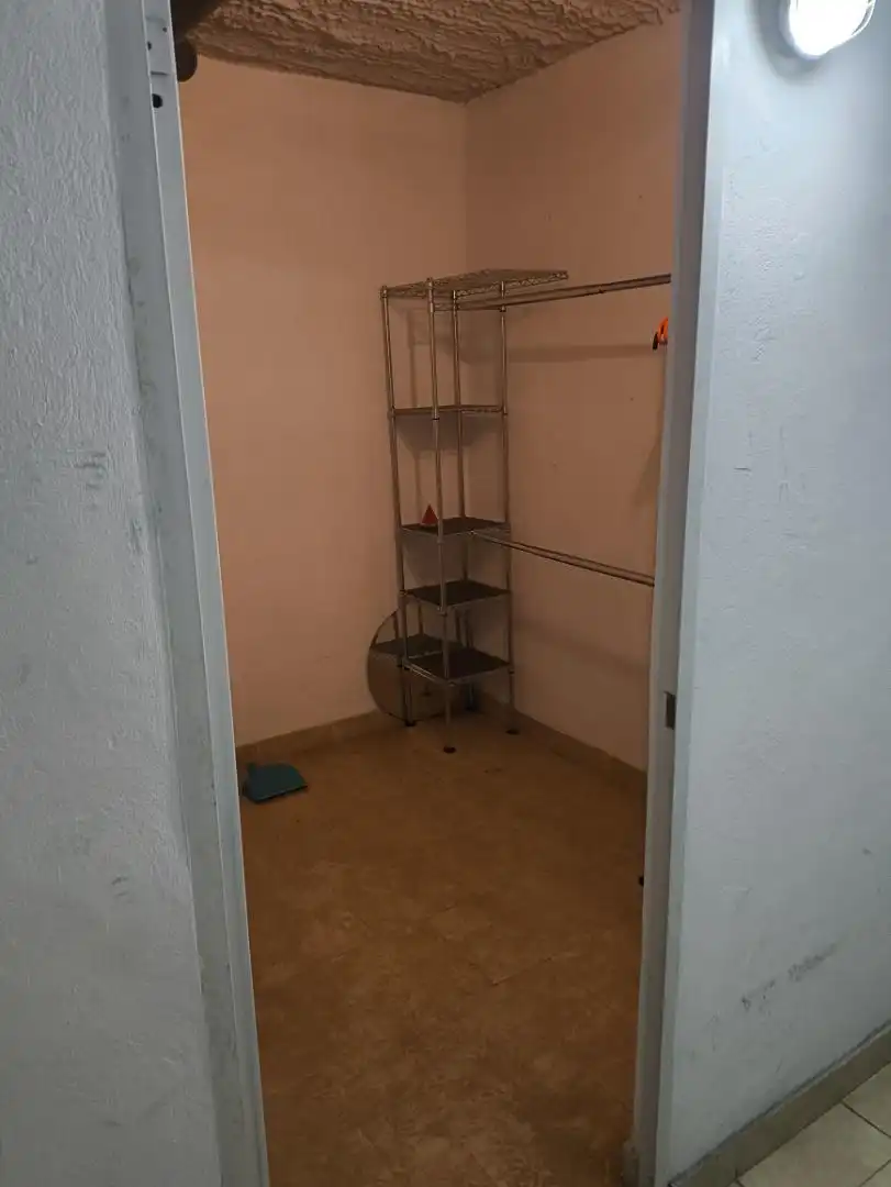 Storage room for rent in Gijón 
