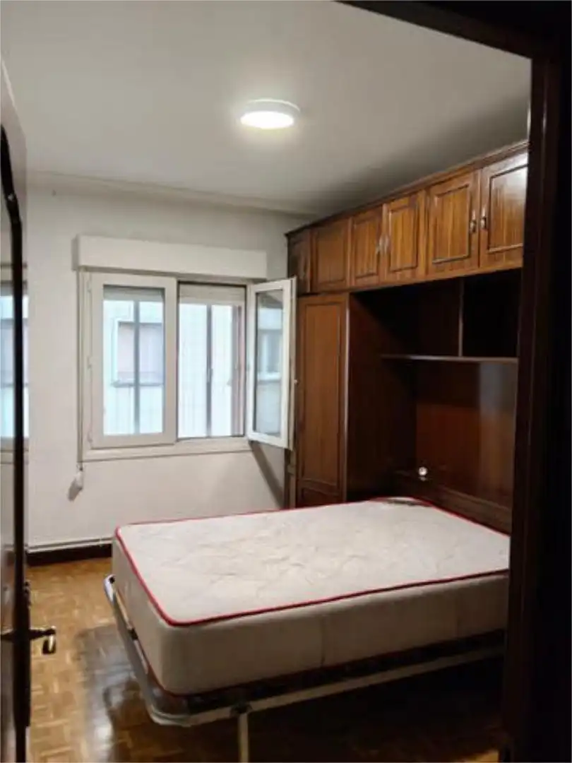 Schlafzimmer von Wohnung zur Miete in  Pamplona / Iruña