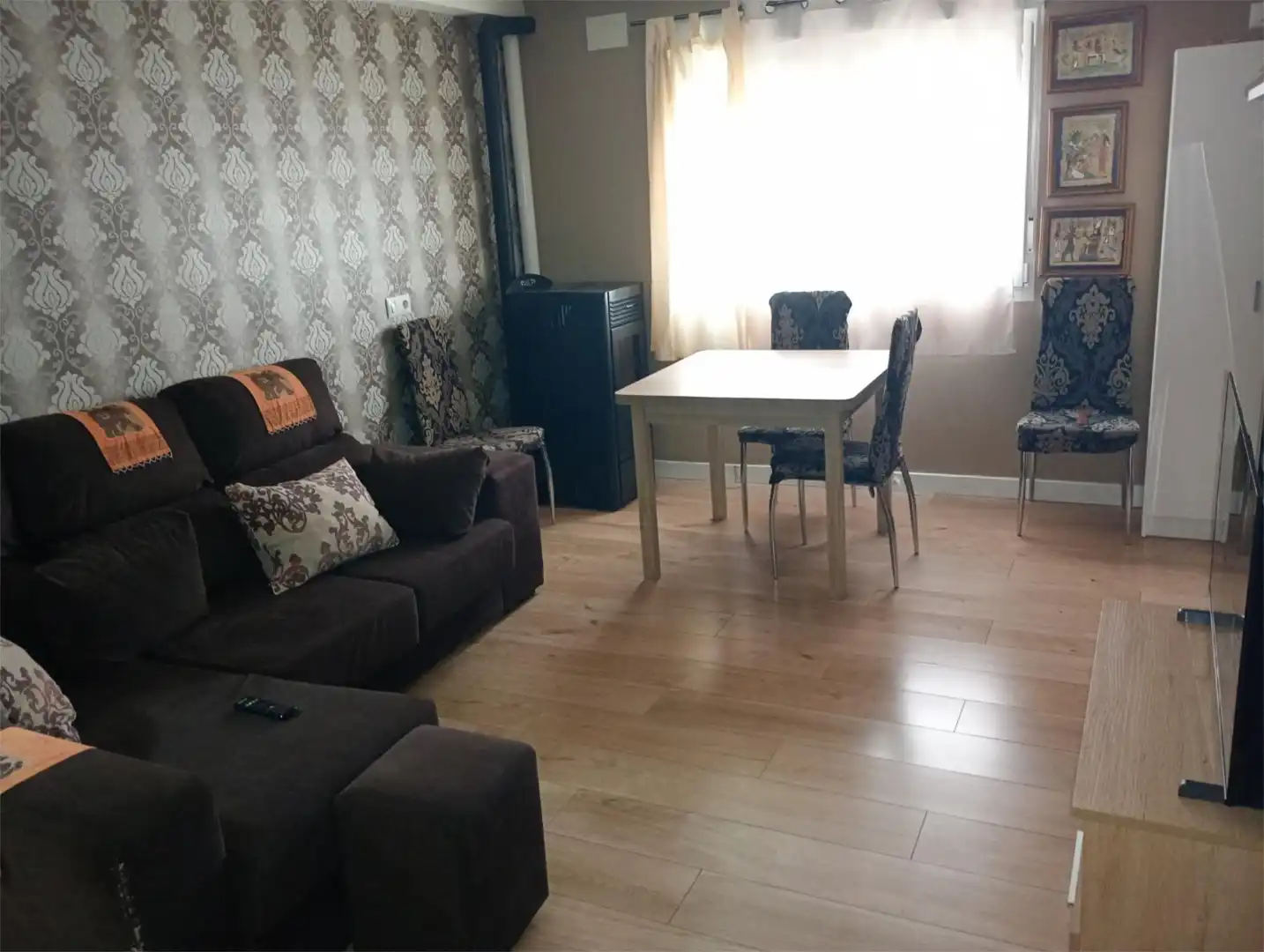 Sala d'estar de Estudi per a compartir en Benavente amb Moblat