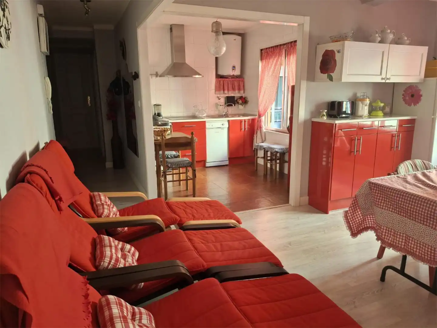 Cocina de Piso en venta en Villarcayo de Merindad de Castilla la Vieja con Balcón