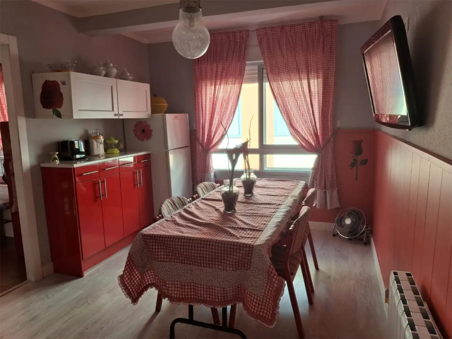 Wohnung zum Verkauf in Calle Santander, 2, Villarcayo de Merindad de Castilla la Vieja Küche von Wohnung zum Verkauf in Villarcayo de Merindad de Castilla la Vieja mit Balkon