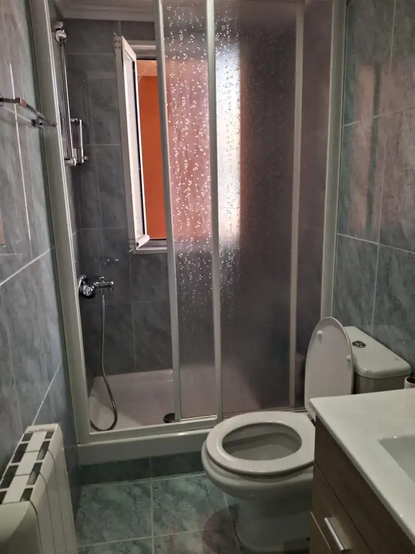 Wohnung zum Verkauf in Calle Santander, 2, Villarcayo de Merindad de Castilla la Vieja Badezimmer von Wohnung zum Verkauf in Villarcayo de Merindad de Castilla la Vieja mit Balkon