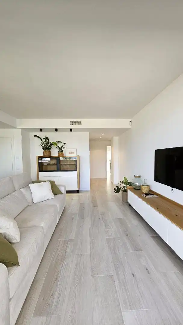 Pis en venda a Carrer Margalló, 3, Roques Daurades - L'Estany Sala d'estar de Pis en venda en L'Ametlla de Mar amb Aire condicionat, Calefacció i Terrassa