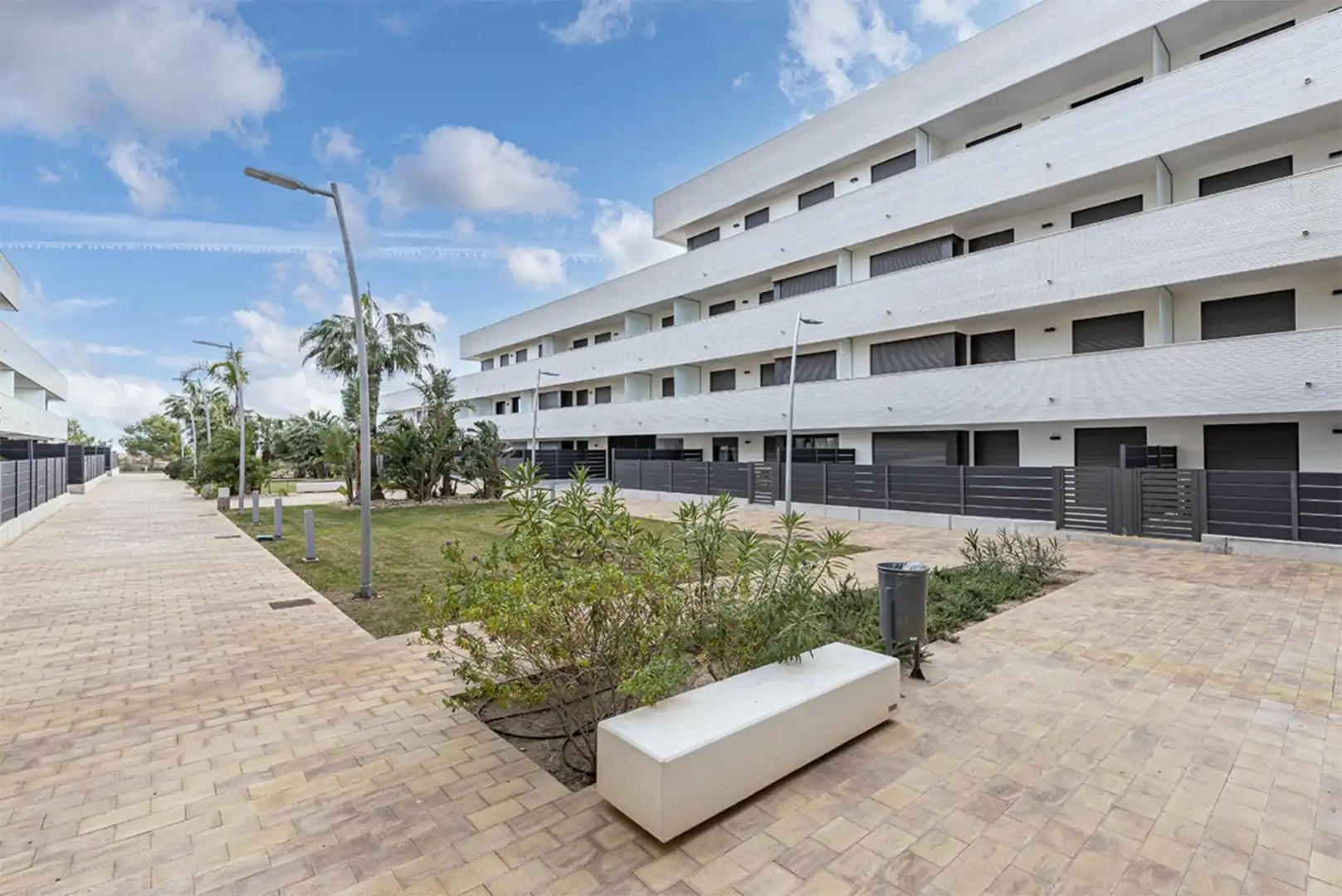 Pis en venda a Carrer Margalló, 3, Roques Daurades - L'Estany Vista exterior de Pis en venda en L'Ametlla de Mar amb Aire condicionat, Calefacció i Terrassa