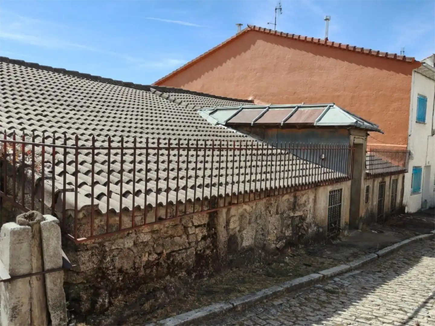 Vista exterior de Piso en venta en Peguerinos con Balcón