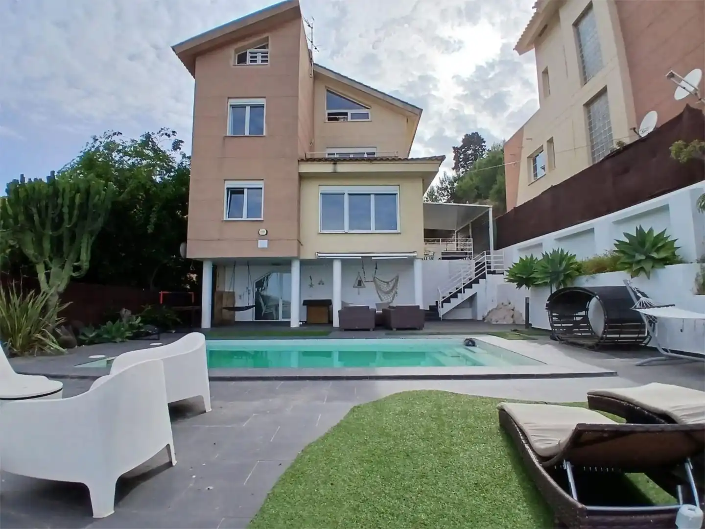 Swimming pool of Flat for sale in Chiva  with Heating, Private garden and Terrace
