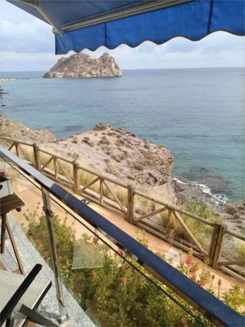 Wohnung zur Miete in El Hornillo Außenansicht von Wohnung zur Miete in Águilas mit Terrasse