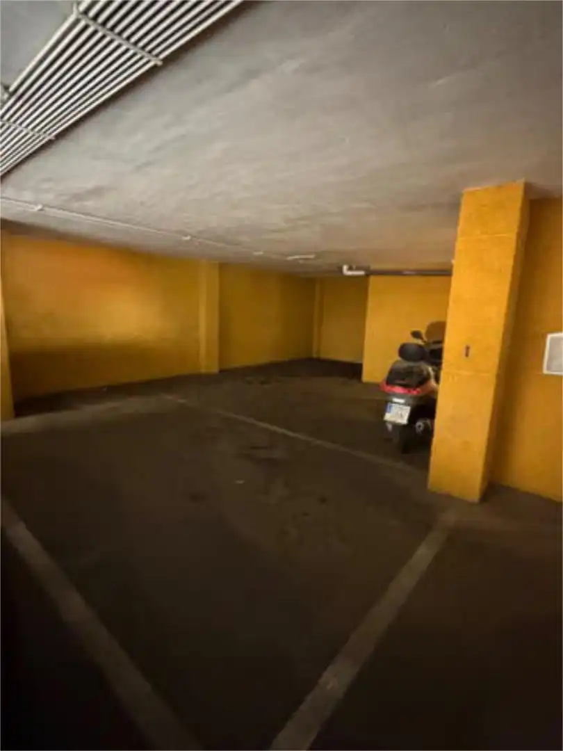 Parkplatz von Garage zur Miete in Galapagar