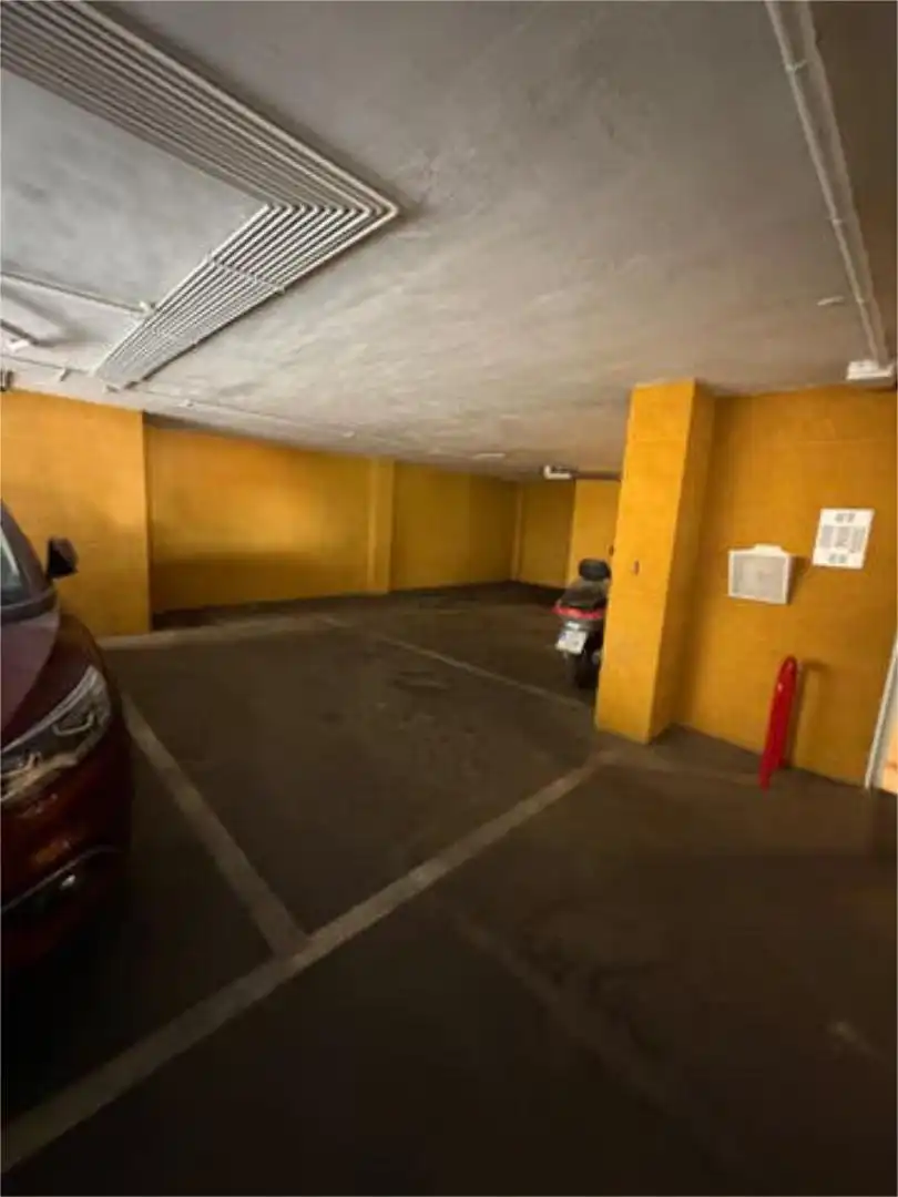 Garage for rent in Casa Amarilla Parking of Garage for rent in Galapagar