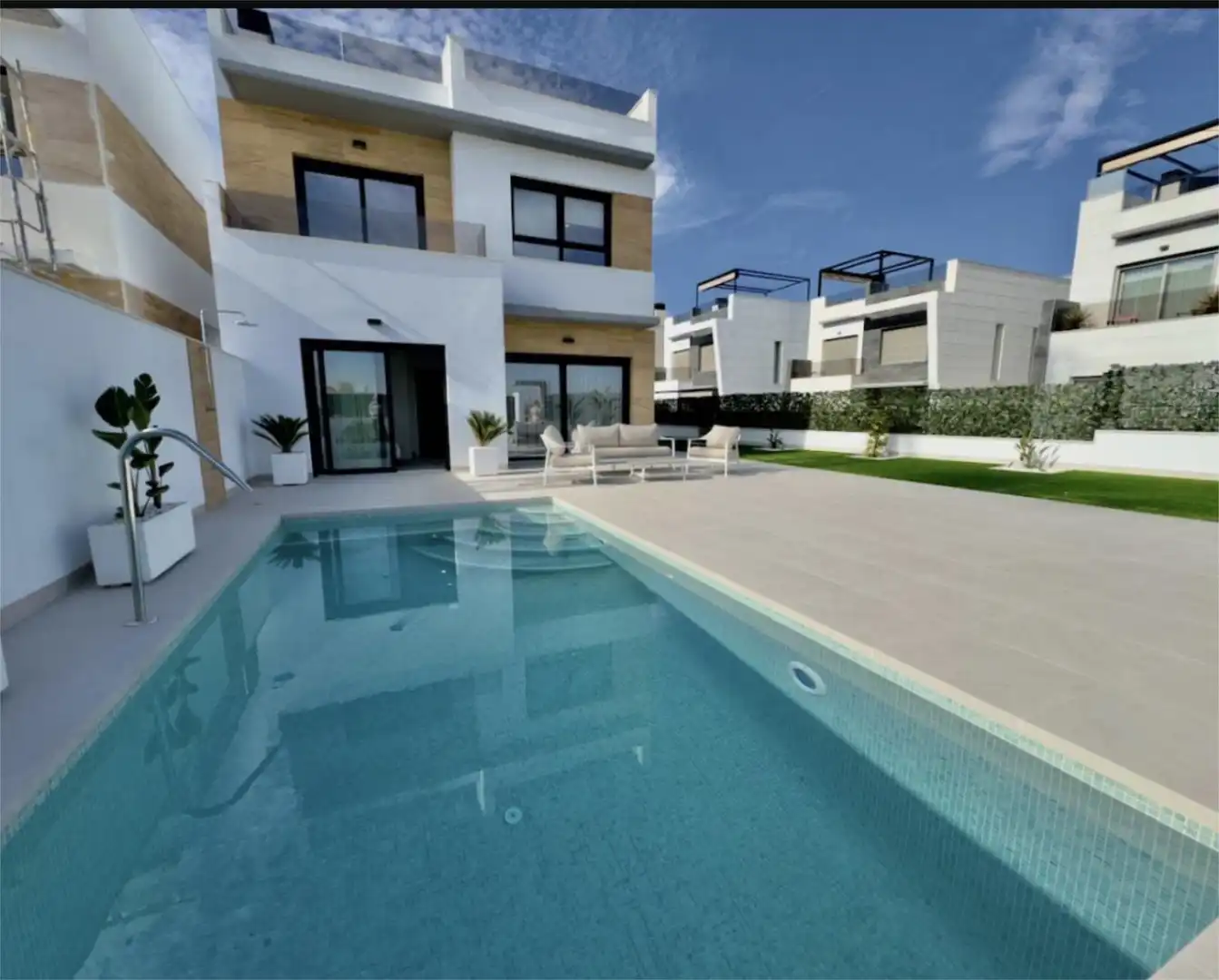 Piscina de Casa o xalet en venda en Benijófar amb Aire condicionat, Calefacció i Jardí privat