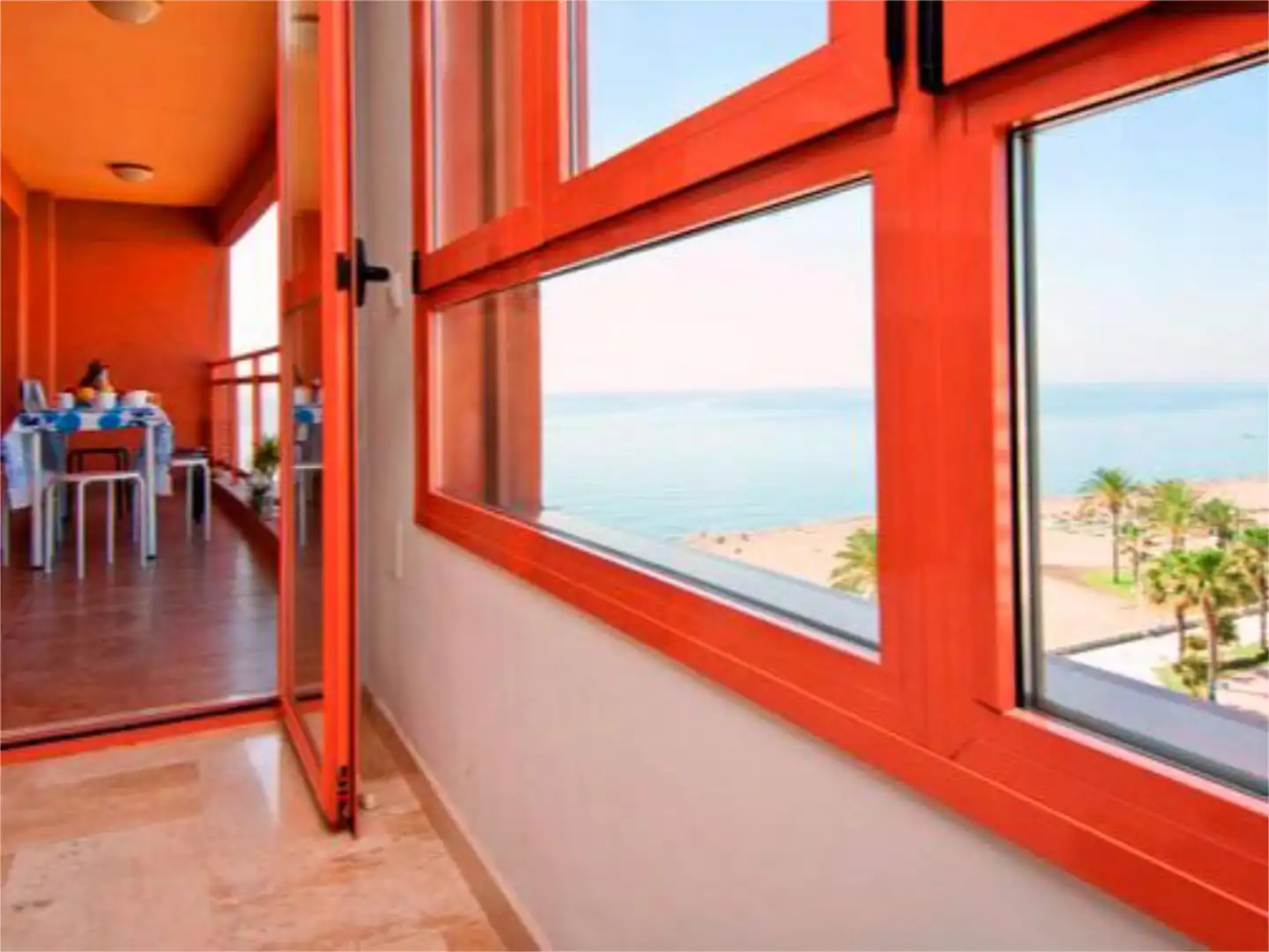 Piso de alquiler en Calle Pacífico, 31, Paseo Marítimo Oeste - Pacífico Vista exterior de Piso de alquiler en Málaga Capital con Aire acondicionado, Terraza y Balcón