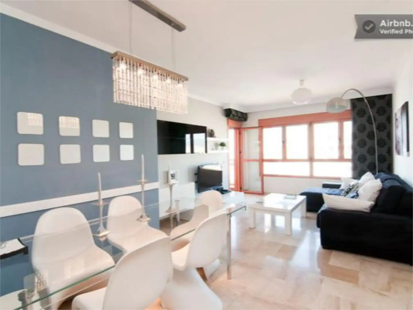 Piso de alquiler en Calle Pacífico, 31, Paseo Marítimo Oeste - Pacífico Sala de estar de Piso de alquiler en Málaga Capital con Aire acondicionado, Terraza y Balcón