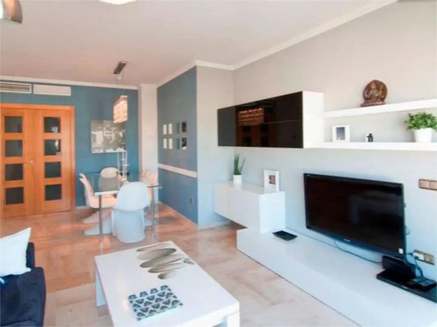 Piso de alquiler en Calle Pacífico, 31, Paseo Marítimo Oeste - Pacífico Sala de estar de Piso de alquiler en Málaga Capital con Aire acondicionado, Terraza y Balcón